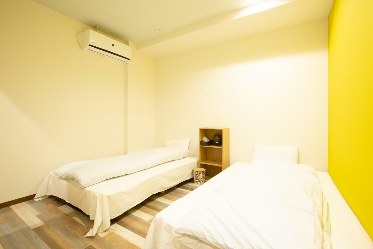 123 Guesthouse Осака Екстериор снимка